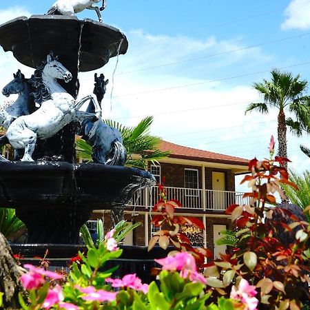Savannah Inn&Suites Luaran gambar