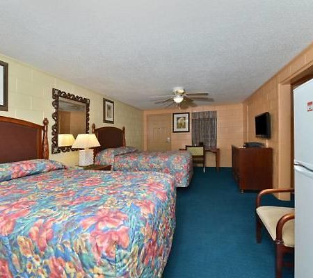 Savannah Inn&Suites Bilik gambar