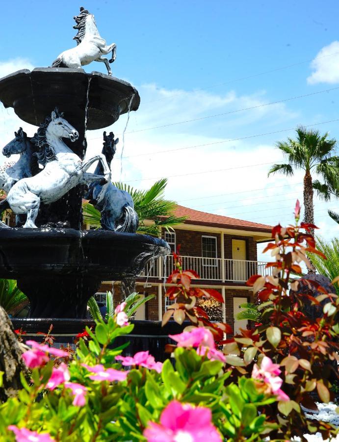 Savannah Inn&Suites Luaran gambar