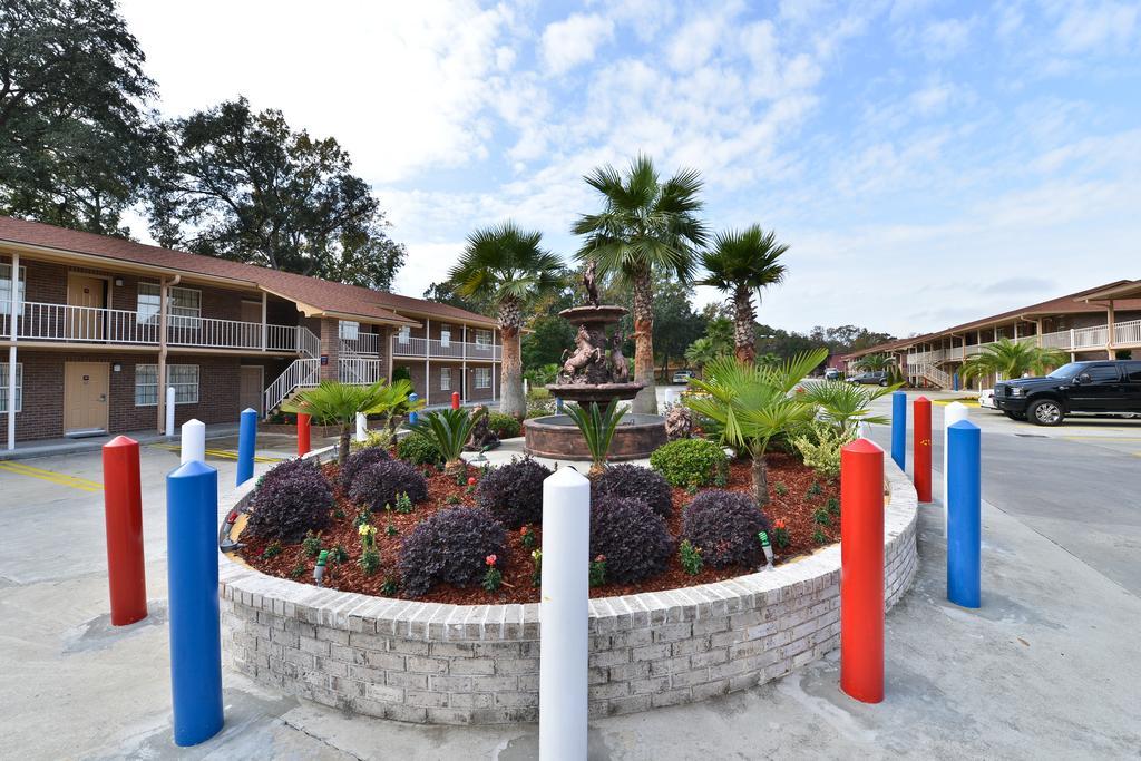 Savannah Inn&Suites Luaran gambar
